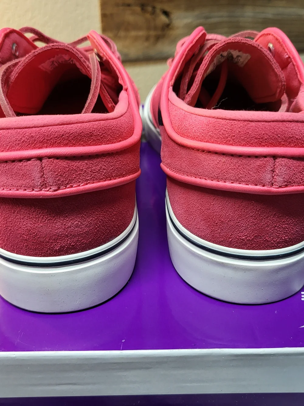 Nike classic low